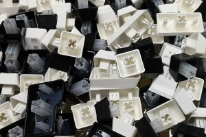 超聲波清洗機(jī)可以把電腦鍵盤給清洗干凈嗎？是如何做到的？