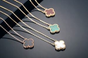 超聲波珠寶清洗機(jī)如何工作？